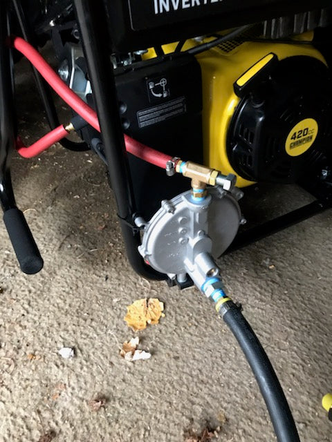 Tri-Fuel Propane Natural Gas Generator Champion 100520 420cc 8750-Watt Alt Fuel