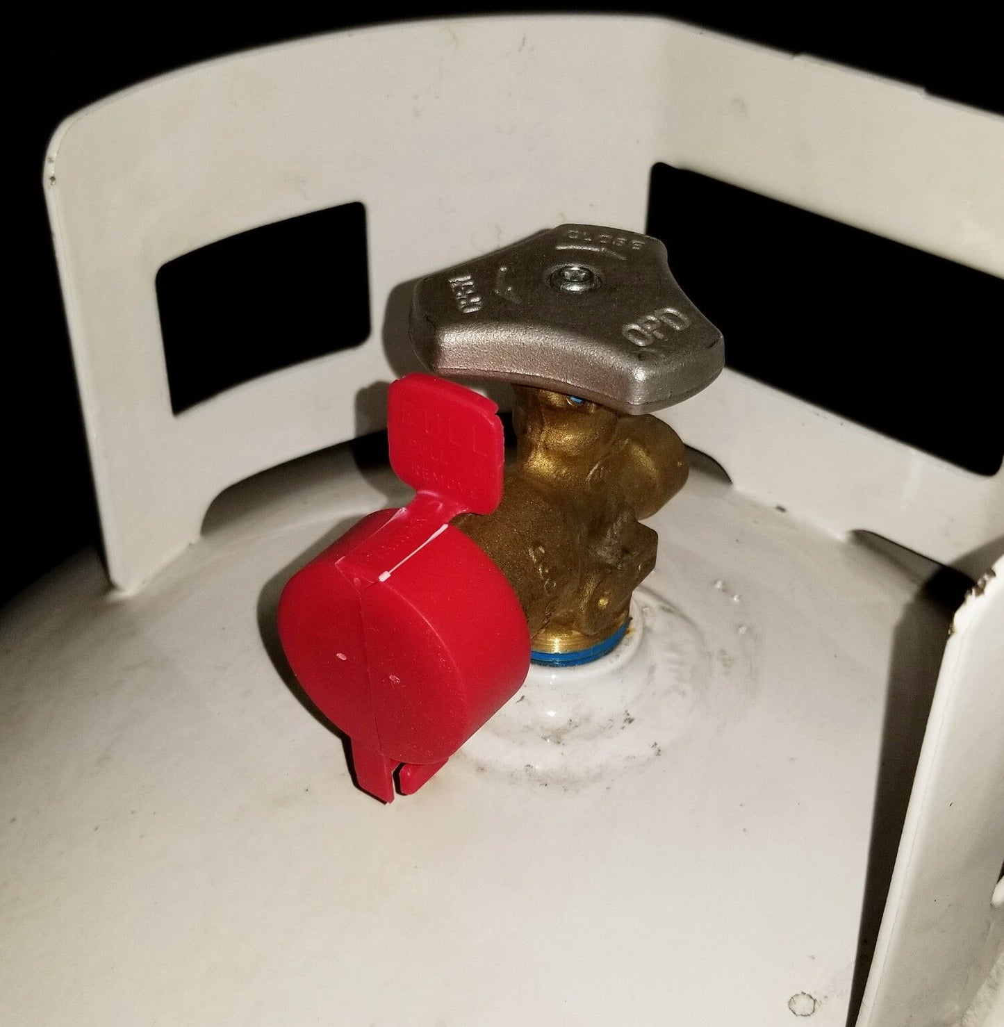 10 PACK PLASTIC TEAR AWAY CAP PROPANE TANK DUST COVER VAPOR TANK BBQ 20LB ACME