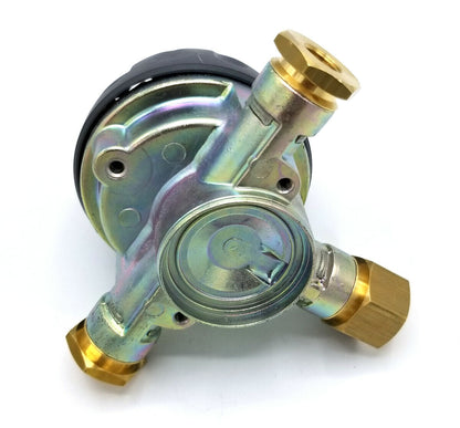 AUTOMATIC CHANGEOVER HP REGULATOR 1/4" INVERTED FLARE TO 1/4" NPT 10 PSI OUTLET
